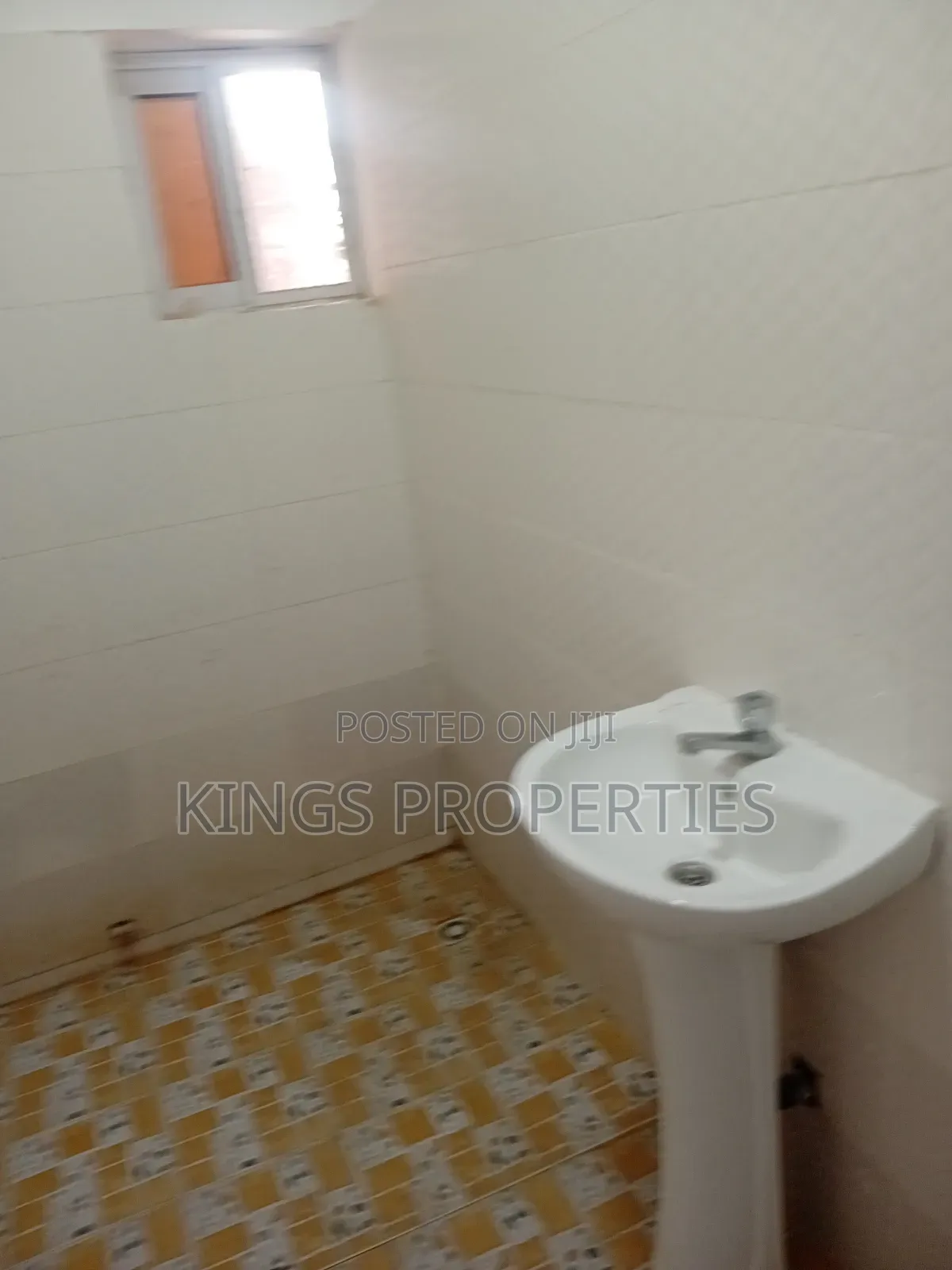 2bdrm Apartment in Kings Properties, SSNIT Flats for rent
