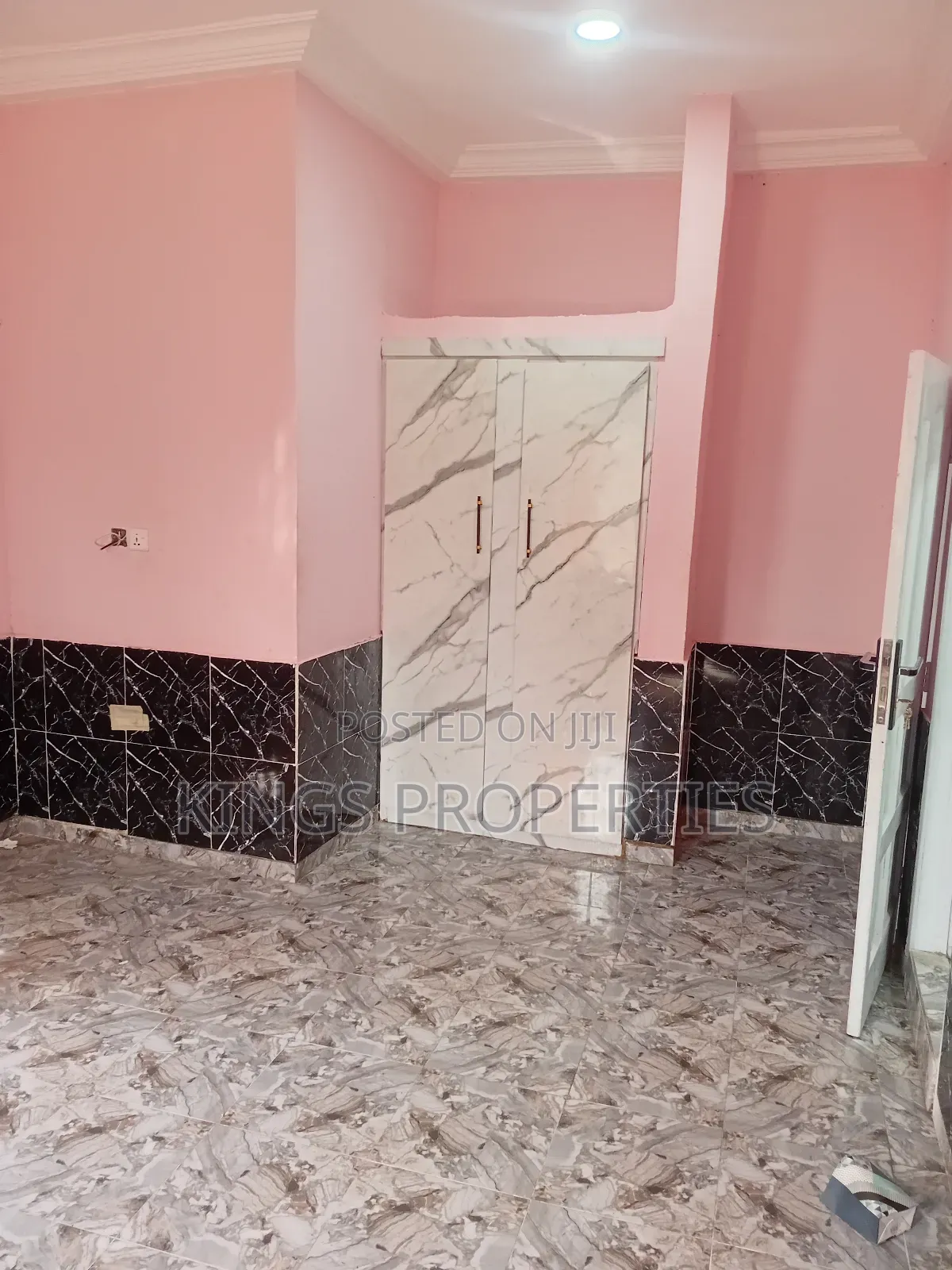 2bdrm Apartment in Kings Properties, SSNIT Flats for rent