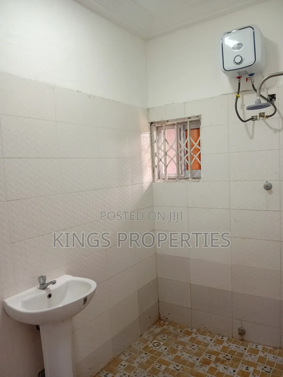 2bdrm Apartment in Kings Properties, SSNIT Flats for rent