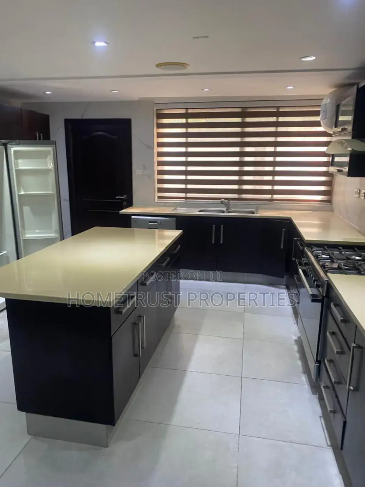 4bdrm House in Hometrust Properties, Cantonments for rent