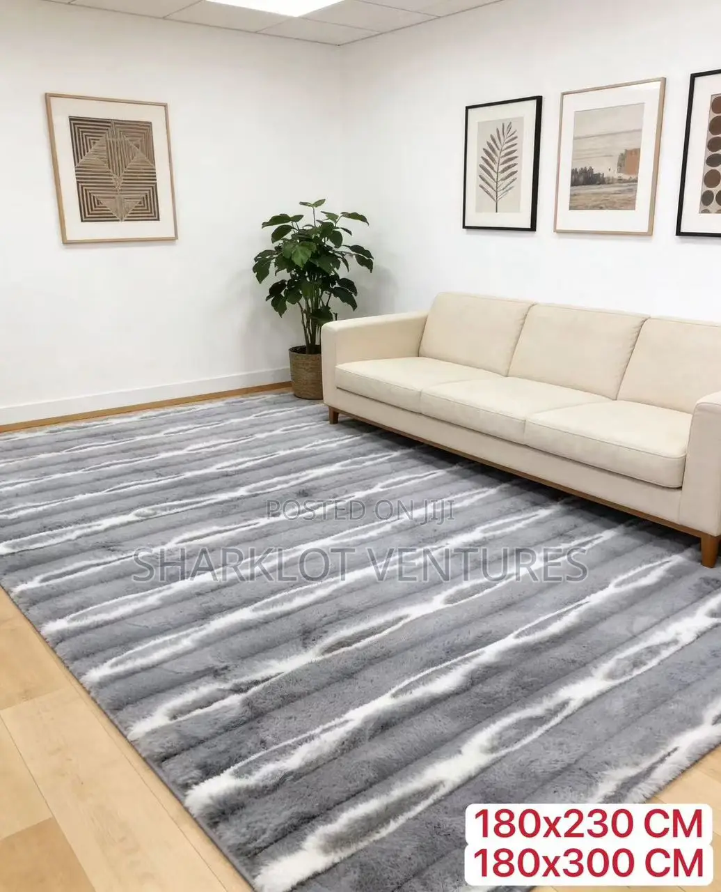 Luxury Multi-Coloured Centre Carpet