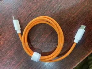 iPhone 17 Cable