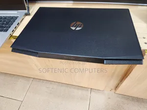 Laptop HP Pavilion 15 16GB Nvidia SSHD+SSD 512GB