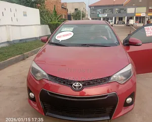Toyota Corolla 2015 Red