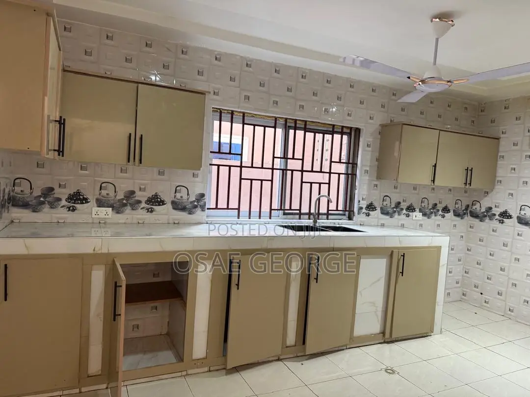 3bdrm House in George Properties, Accra Metropolitan for rent