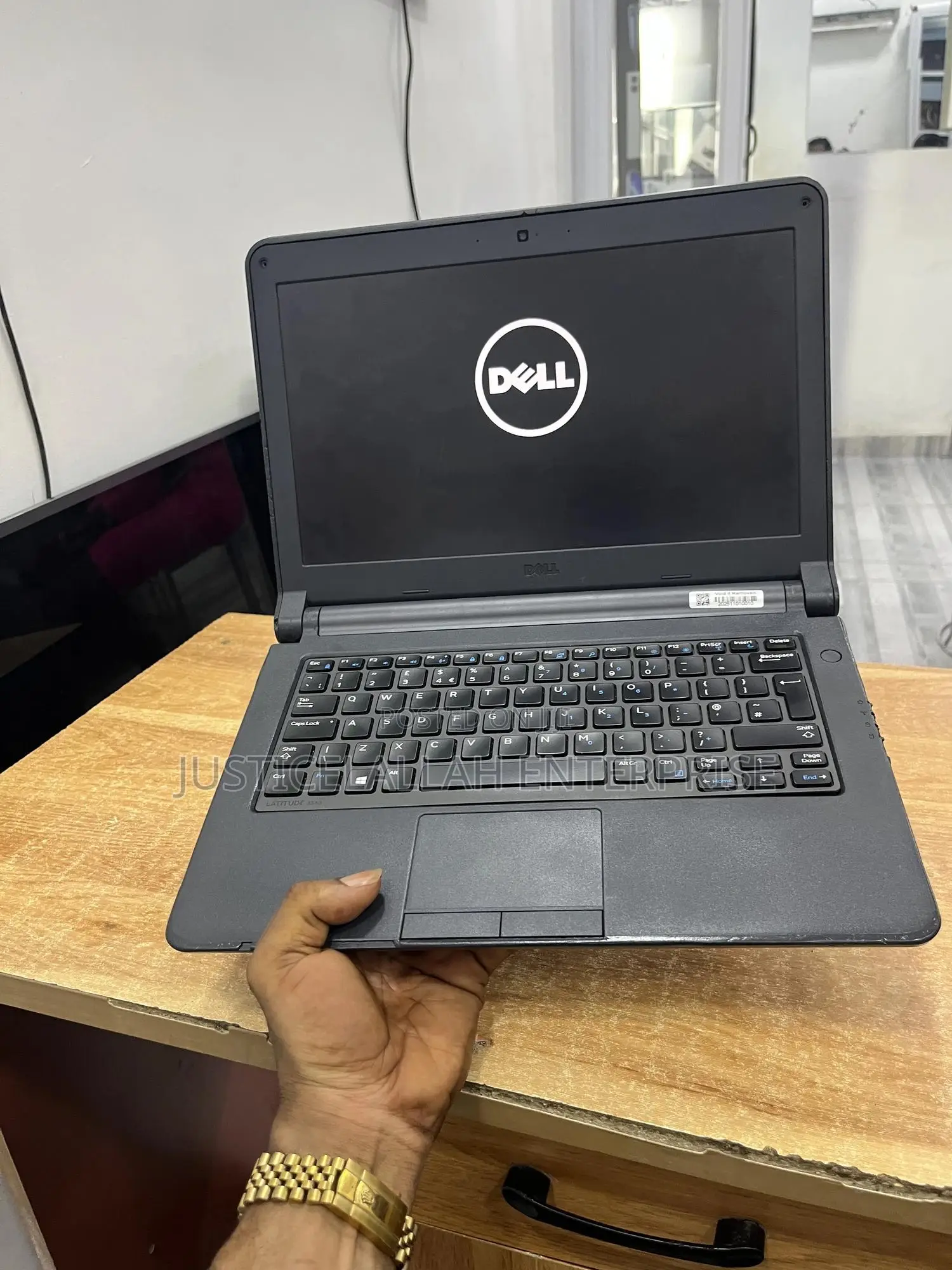 Laptop Dell Latitude 3350 4GB Intel HDD 320GB
