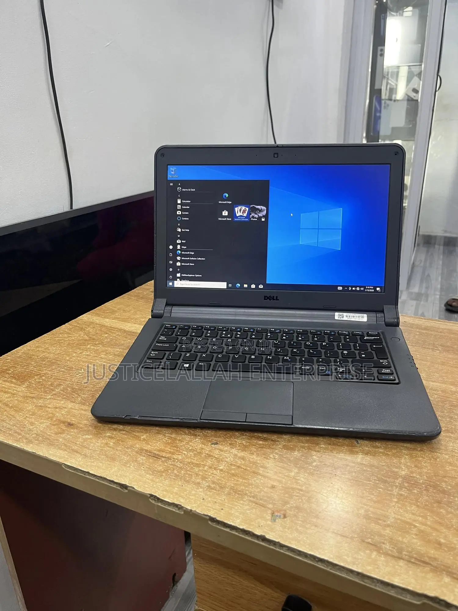 Laptop Dell Latitude 3350 4GB Intel HDD 320GB