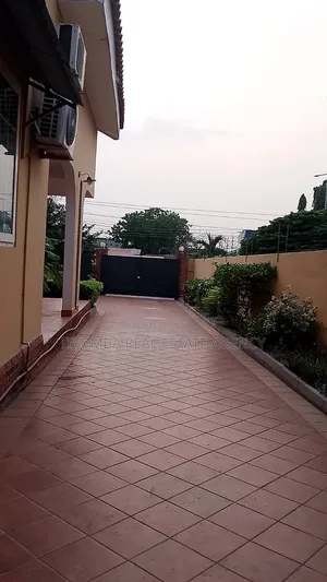 4bdrm House in Tiyumba Real Estate, West Legon for rent