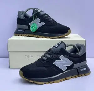 New Balance Pure