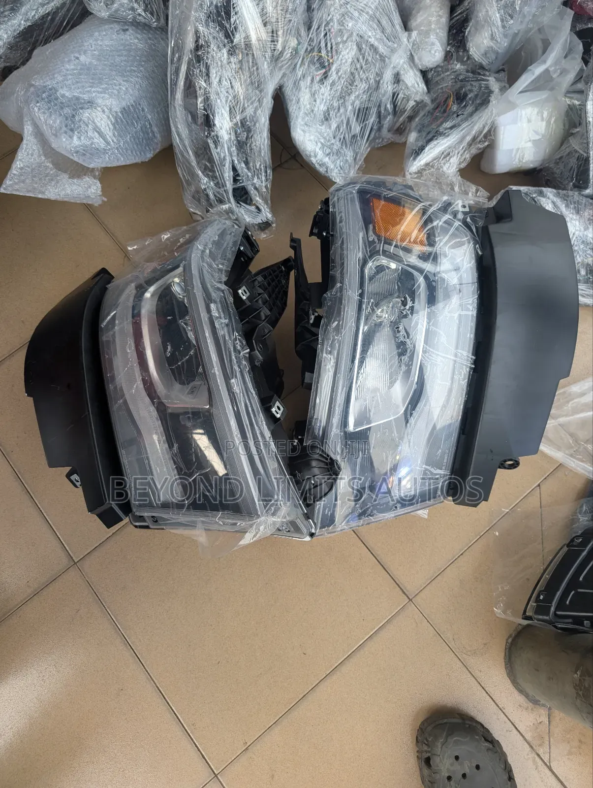 Dodge Ram 2018,2019,2020,2021,2022,2023,2024 Headlight