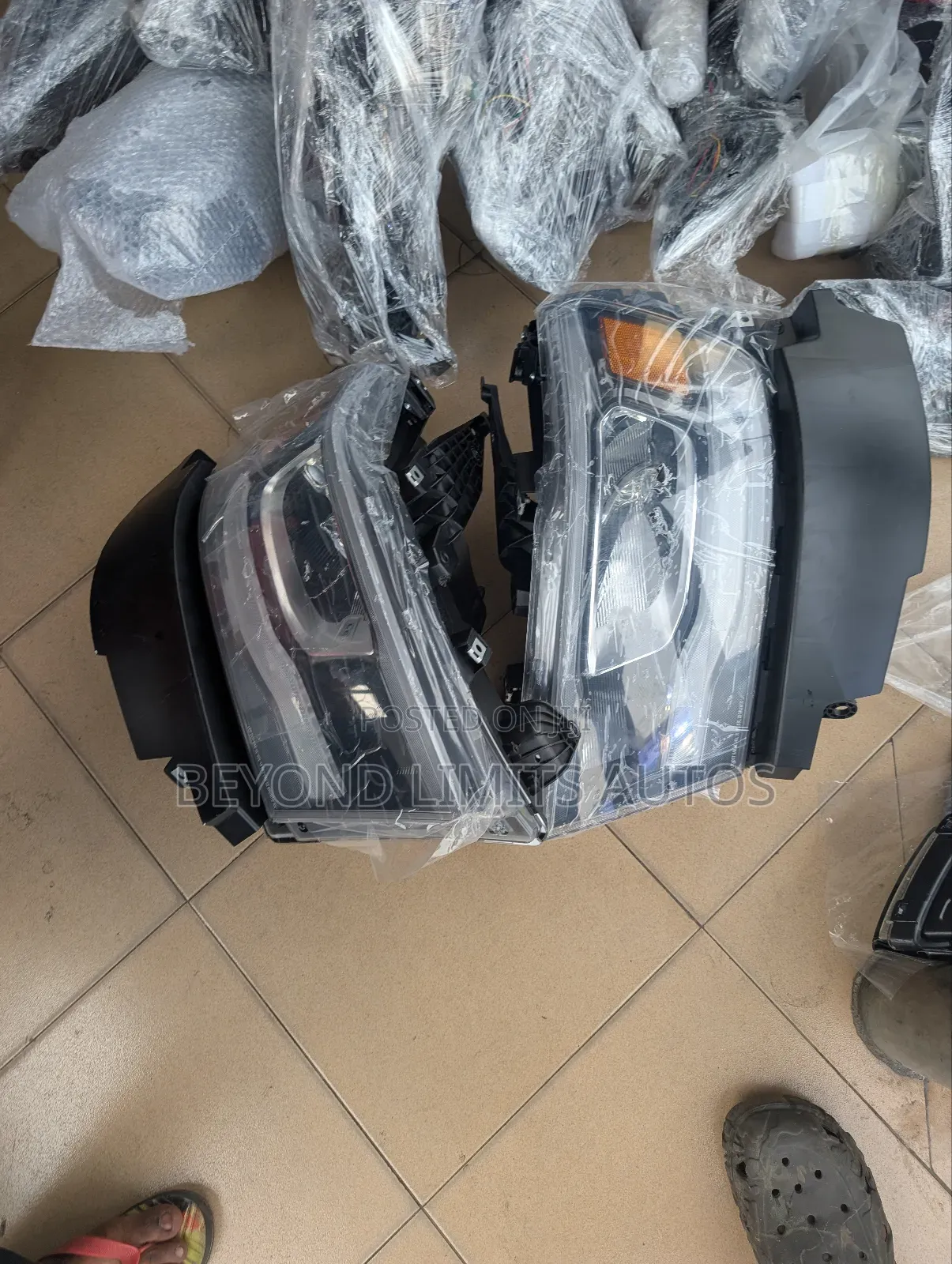 Dodge Ram 2018,2019,2020,2021,2022,2023,2024 Headlight
