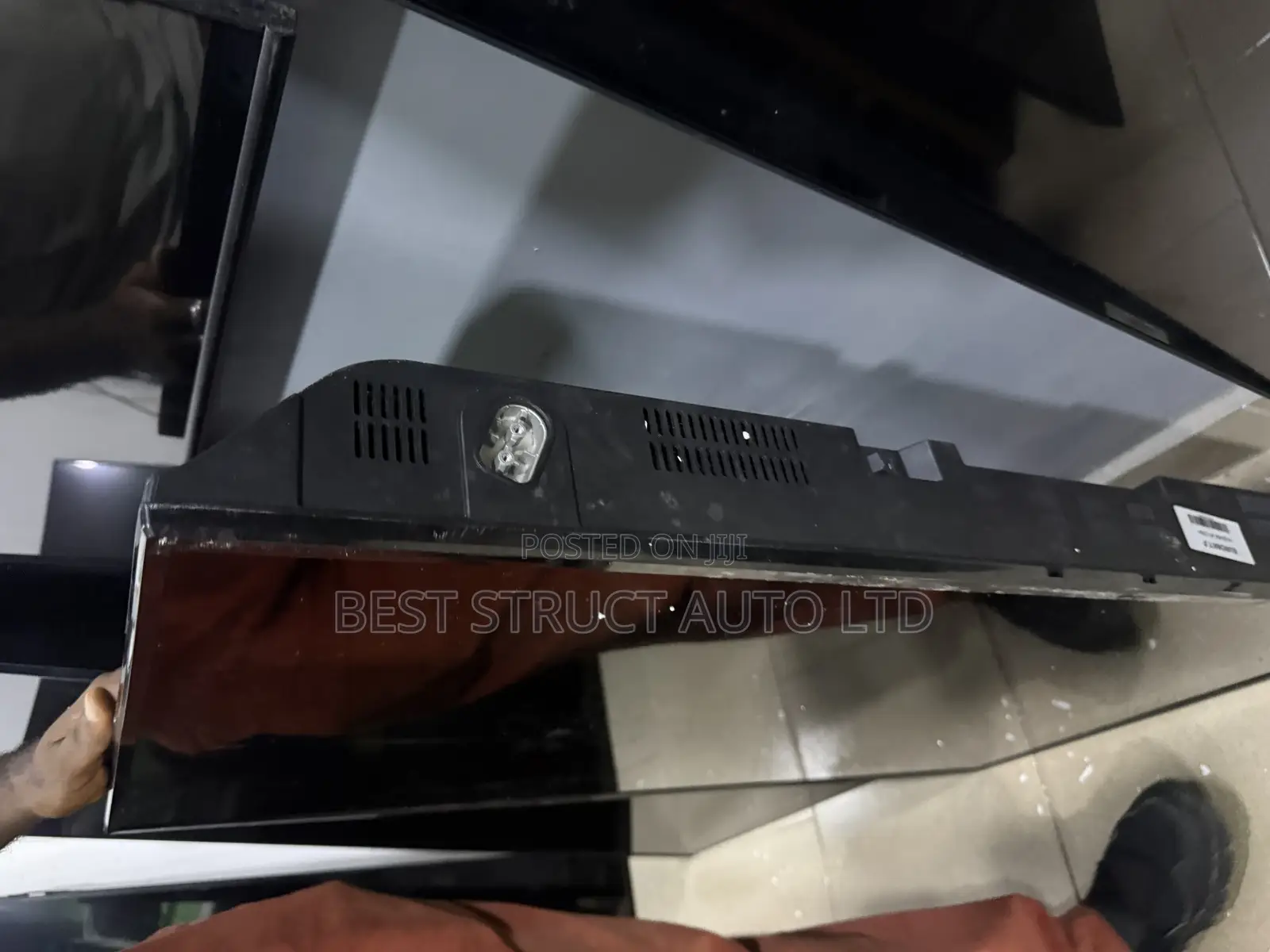 40 Inches Hisense Led TVS