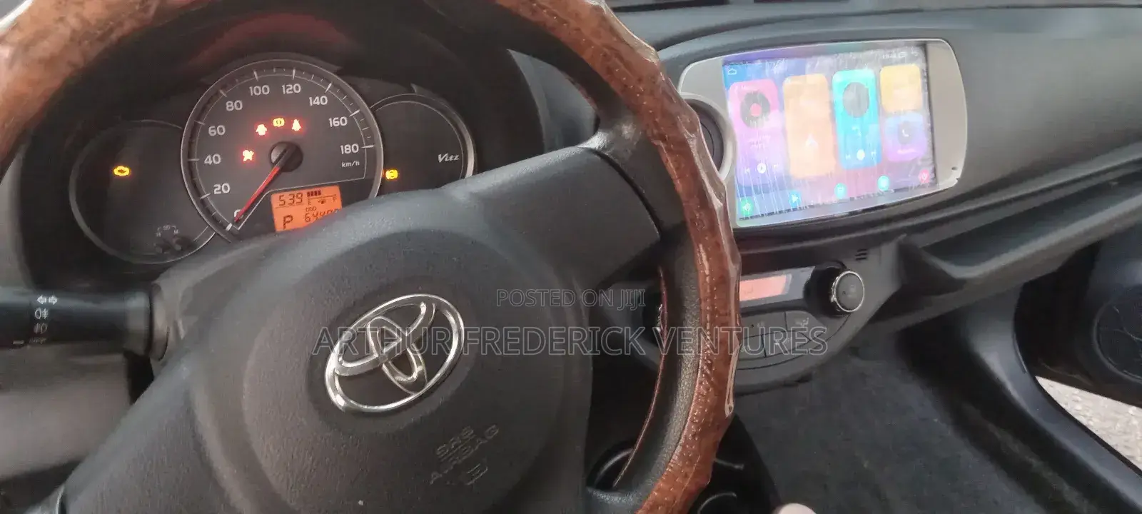 Toyota Vitz 1.3 FWD 5dr 2013 Purple