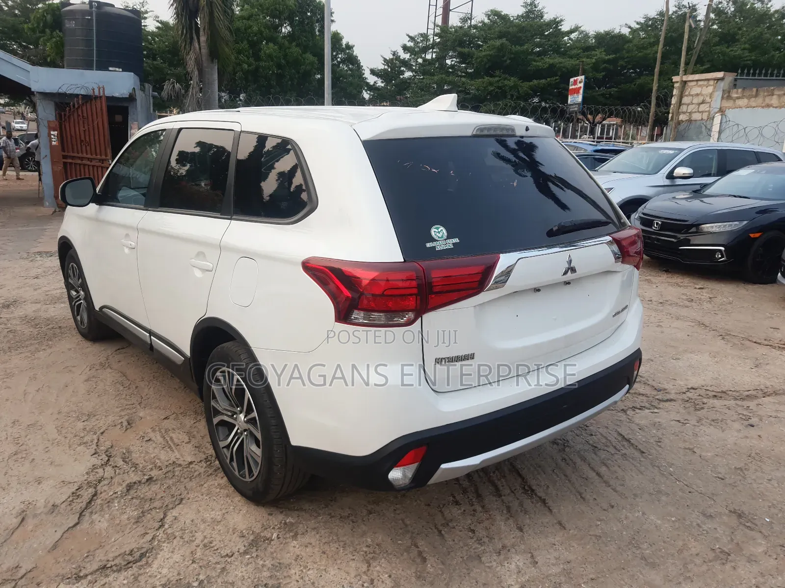 Mitsubishi Outlander SE FWD 2017 White