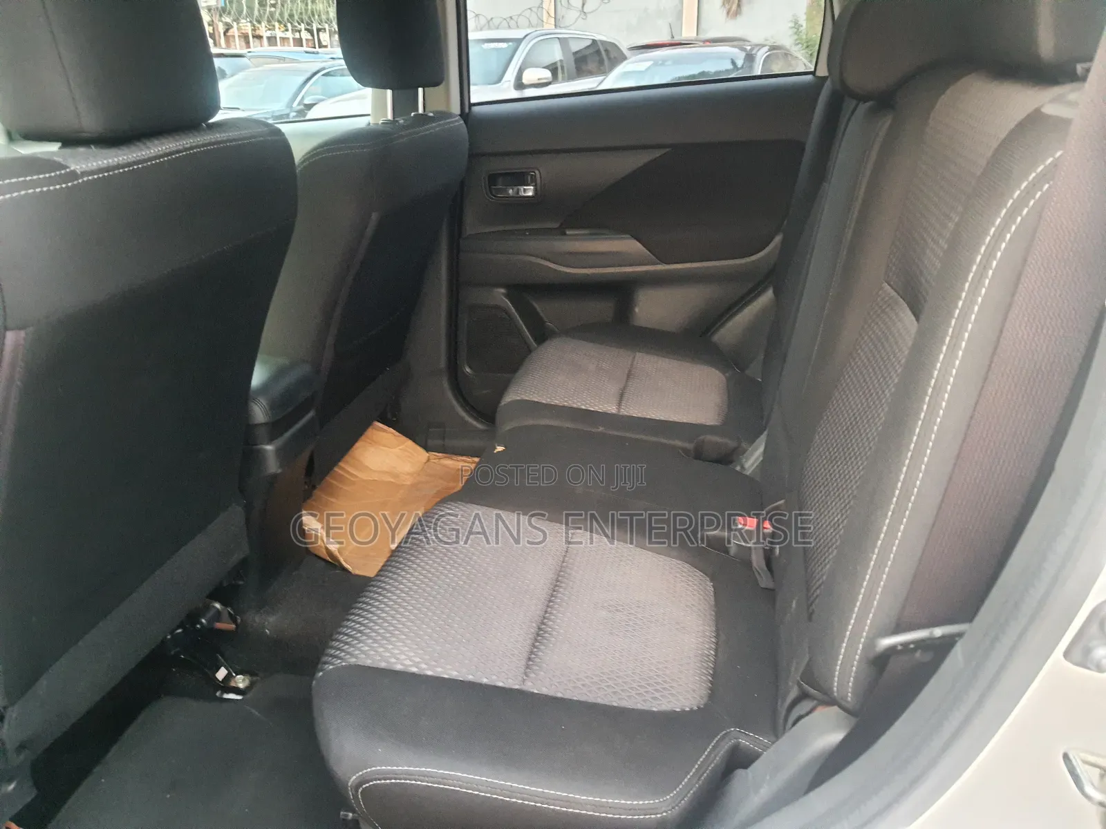 Mitsubishi Outlander SE FWD 2017 White
