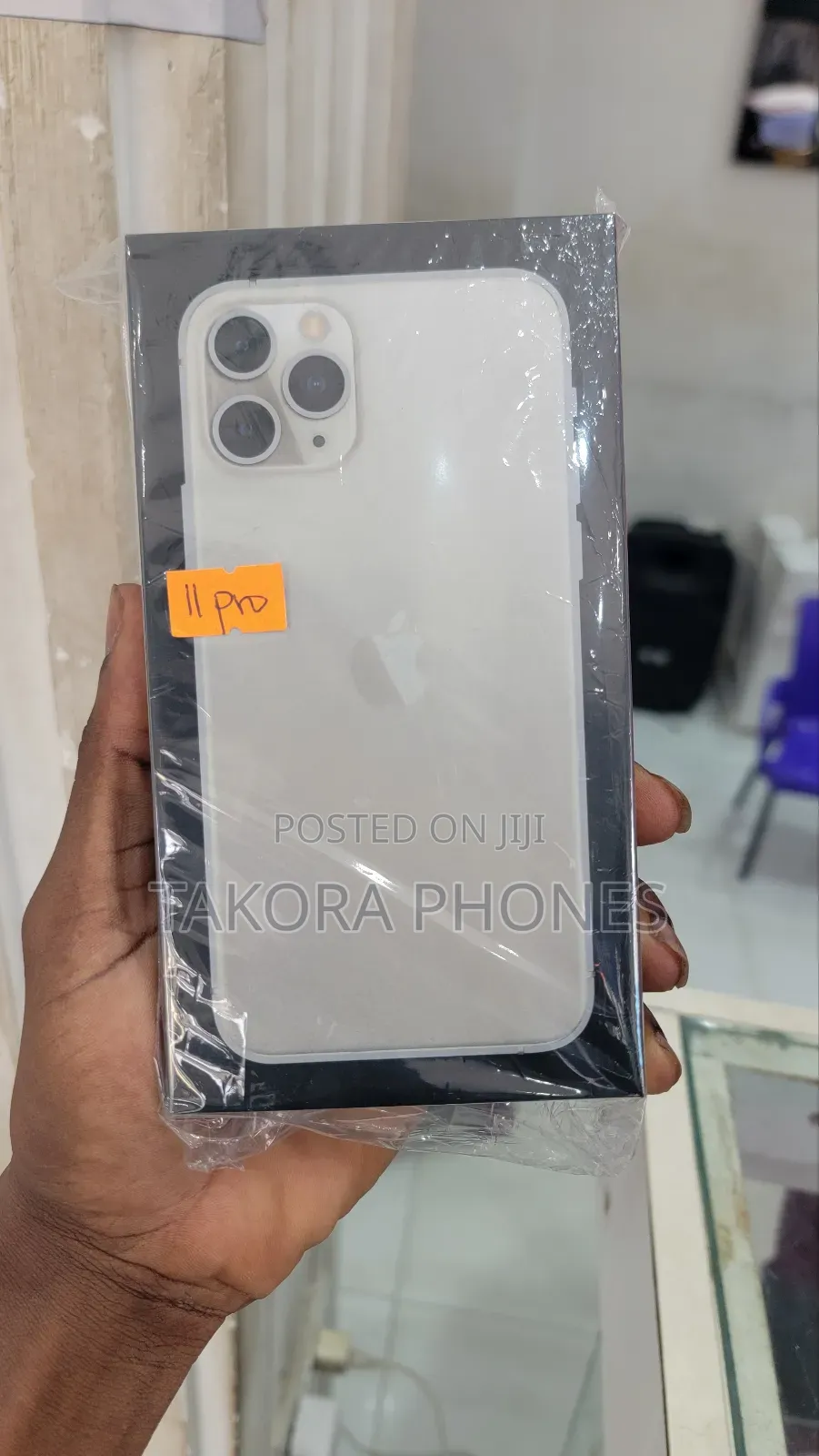 New Apple iPhone 11 Pro 64 GB Gold