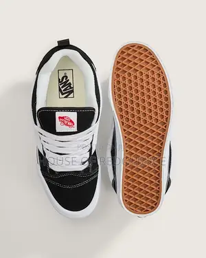 Vans Knu Skool Sneakers