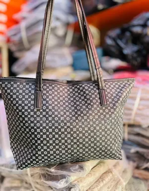Ladies High Quality Leather Tote Bags
