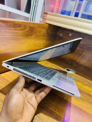 Laptop HP EliteBook 830 G6 8GB Intel Core i5 SSD 256GB