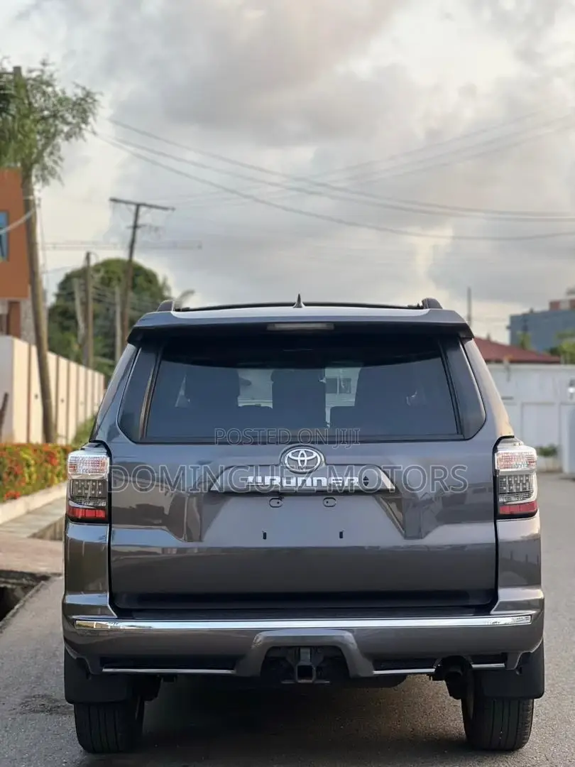 Toyota 4-Runner 2021 Gray