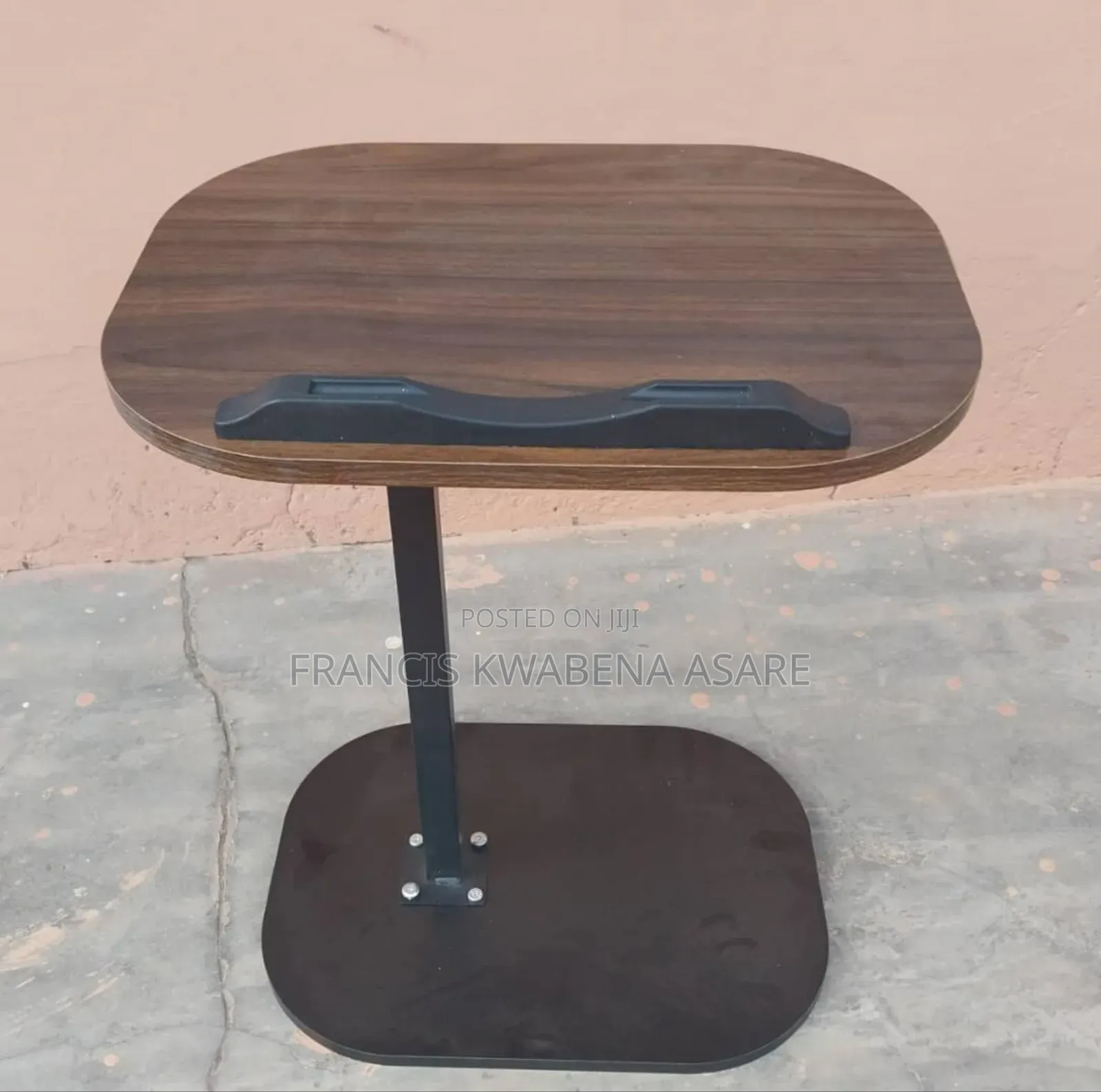 Adjustable Coffee/ Bedside Table