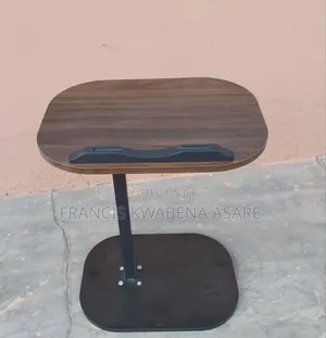 Adjustable Coffee/ Bedside Table
