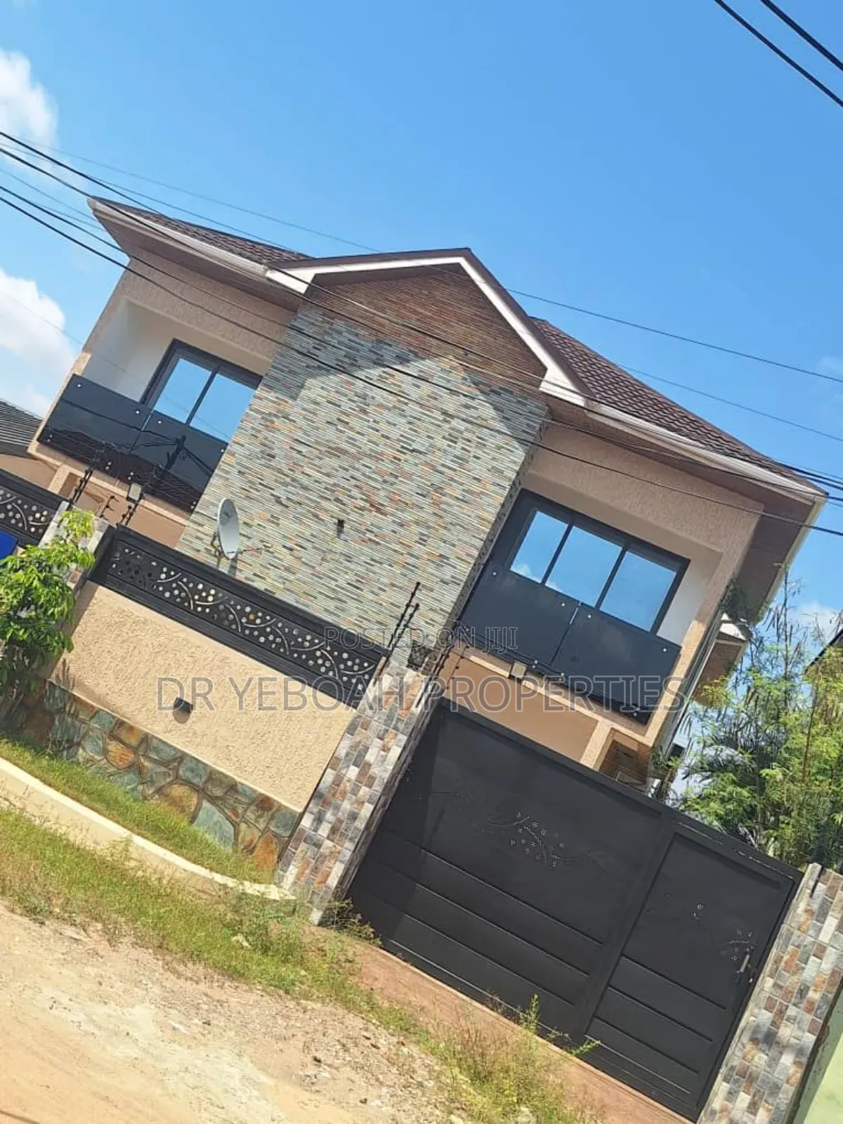 4bdrm Duplex in Spintex Temple Gate for rent