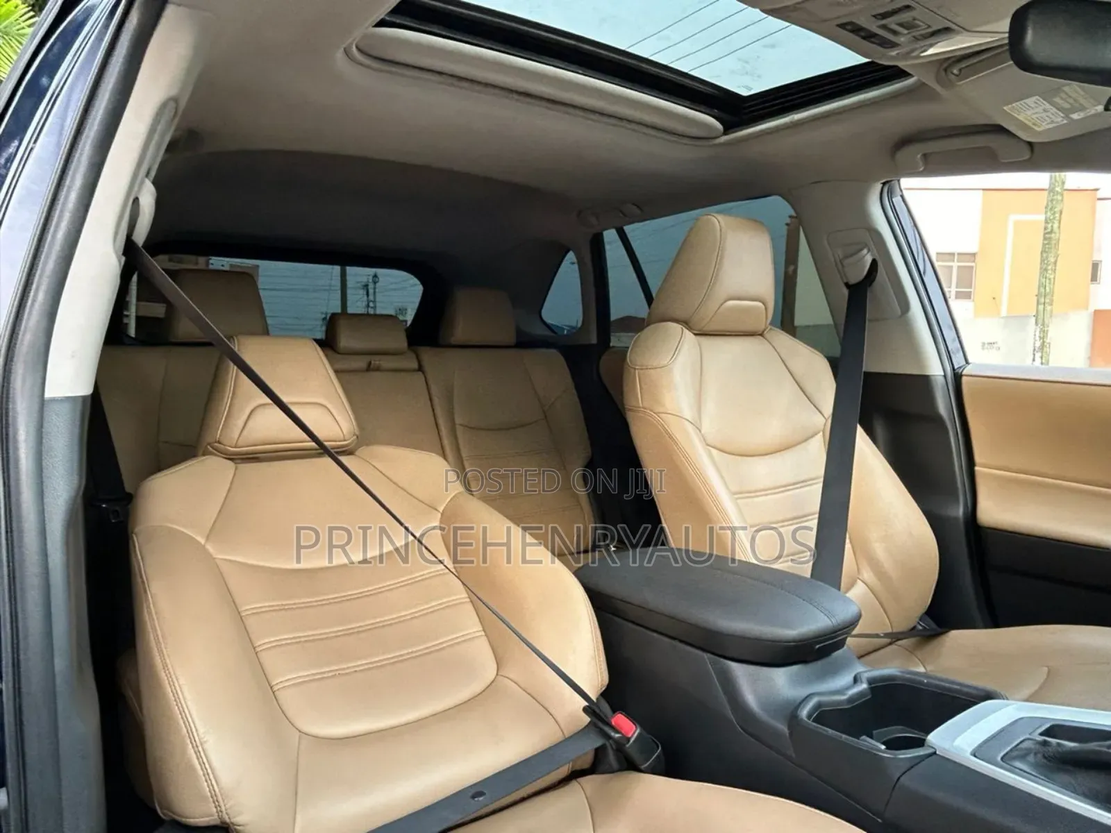 Toyota RAV4 XLE Premium 2022 Blue