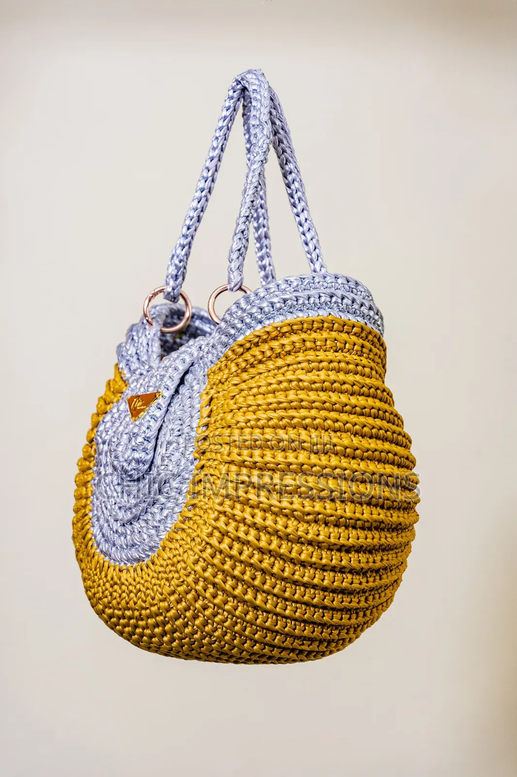 Chic Arc Crochet Bag