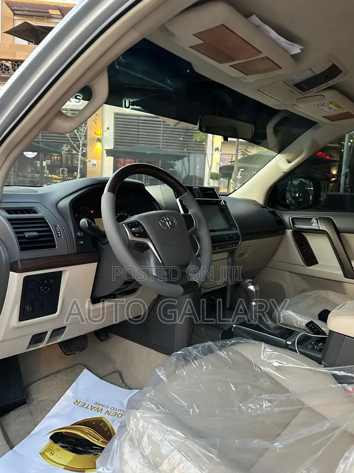 Toyota Land Cruiser Prado 2.7 2018 Silver