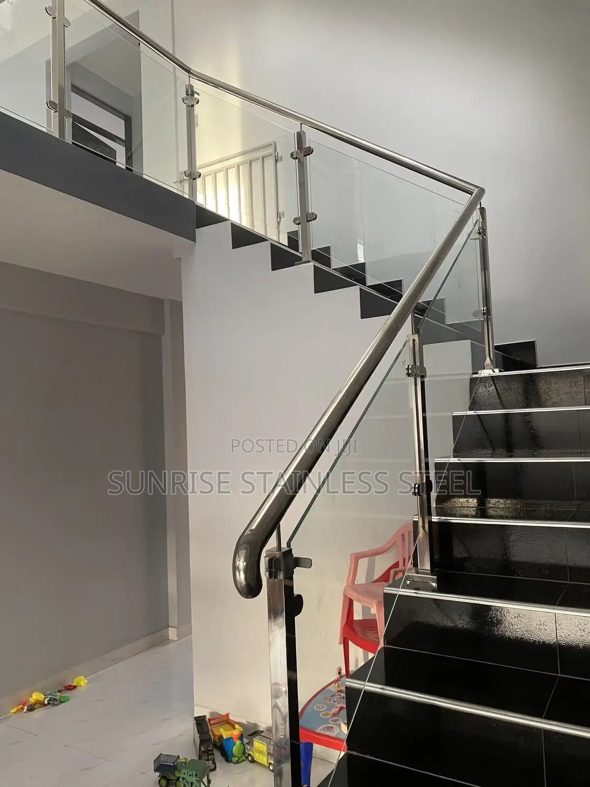 Stainless Frameless Design