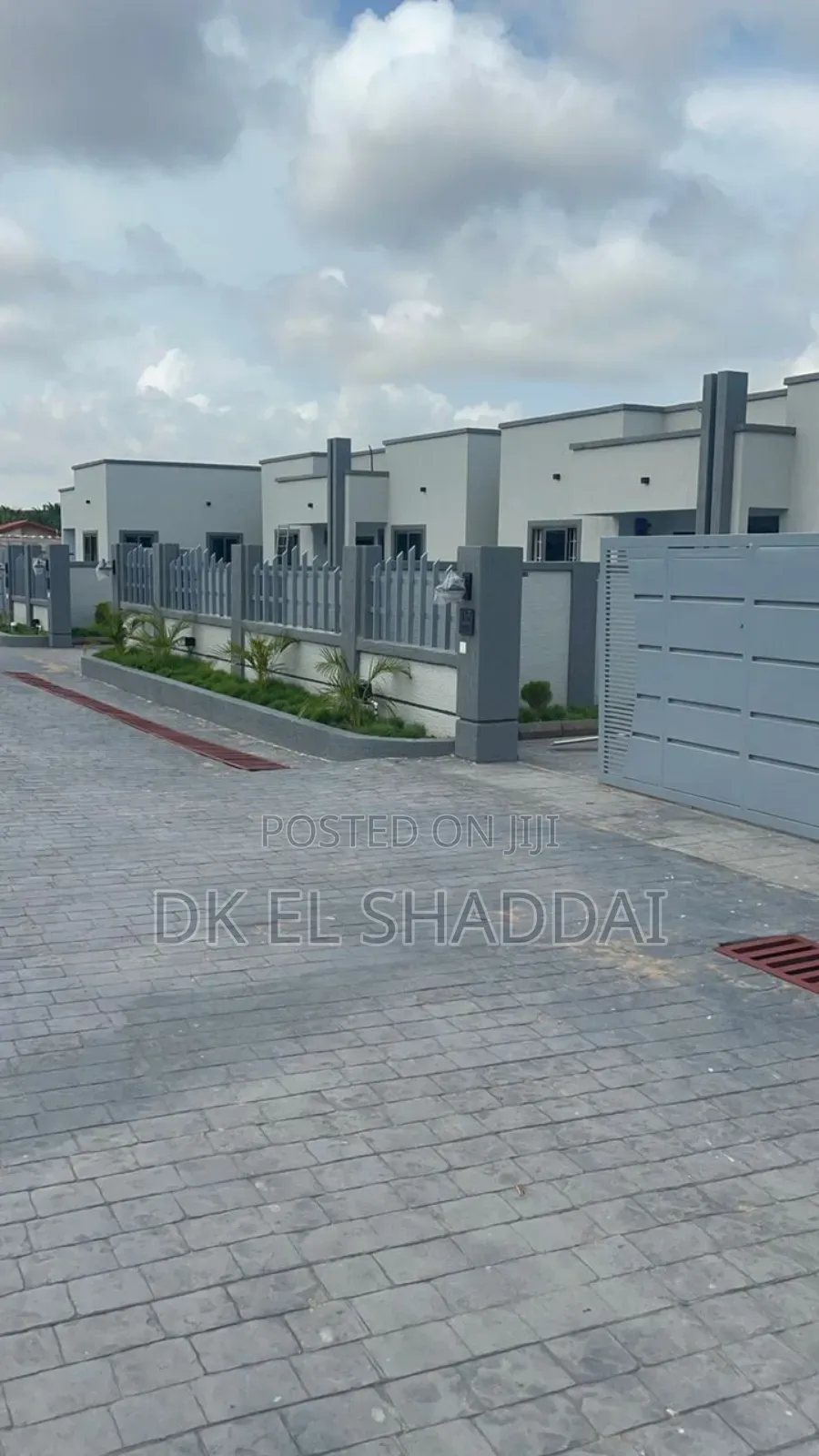 3bdrm House in Pokuase for sale
