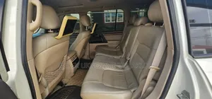 Toyota Land Cruiser 2017 White