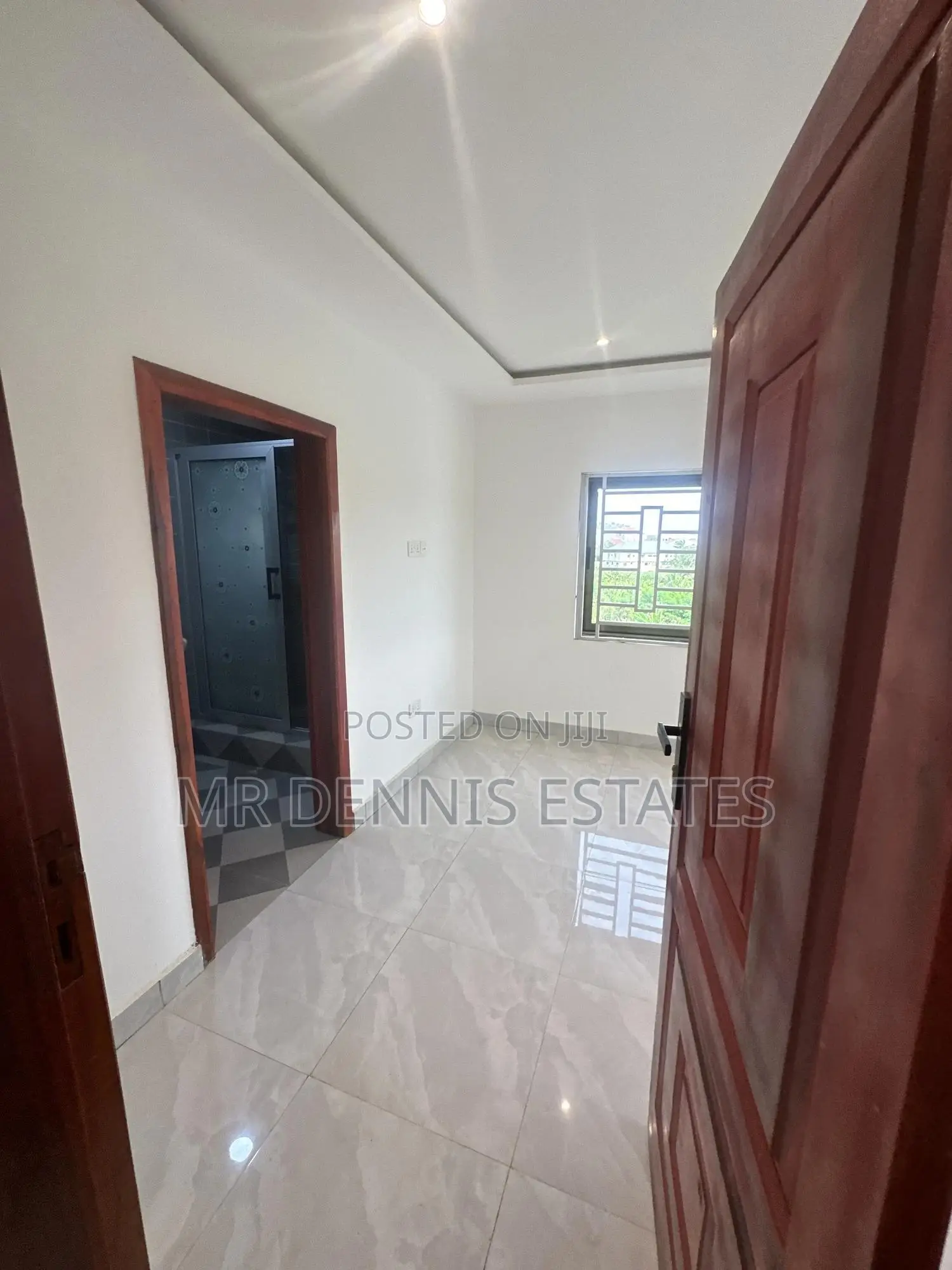 2bdrm Apartment in Westhills Mall for rent