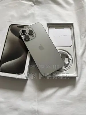 Apple iPhone 15 Pro Max 256 GB Silver