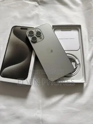 Apple iPhone 15 Pro Max 256 GB Silver