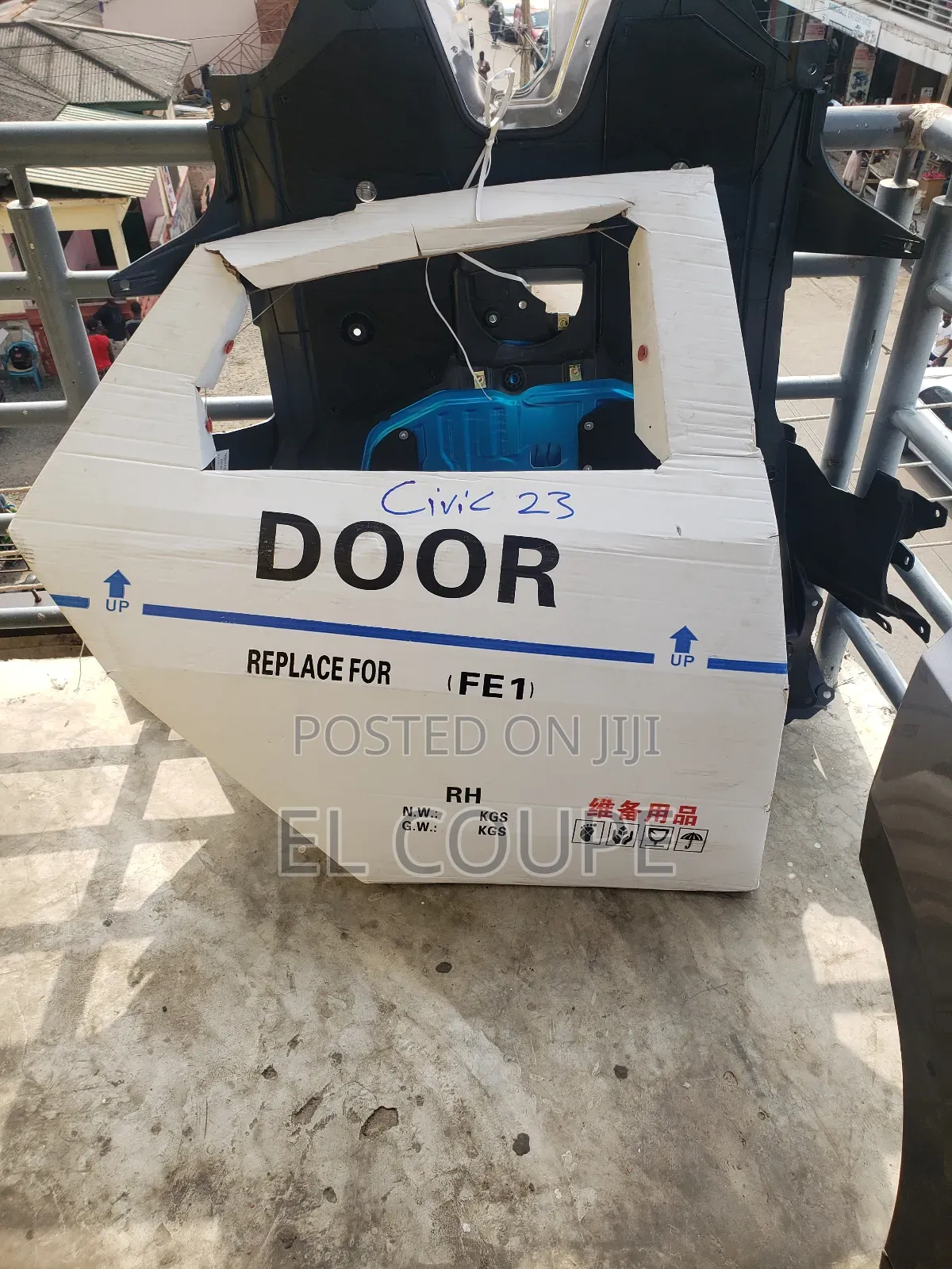 Civic 2022 Door Empty