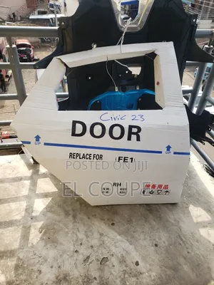 Civic 2022 Door Empty