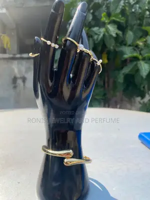 Clutch Bangle