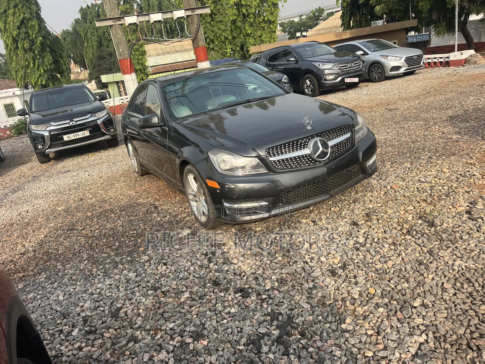 Mercedes-Benz C250 2012 Gray