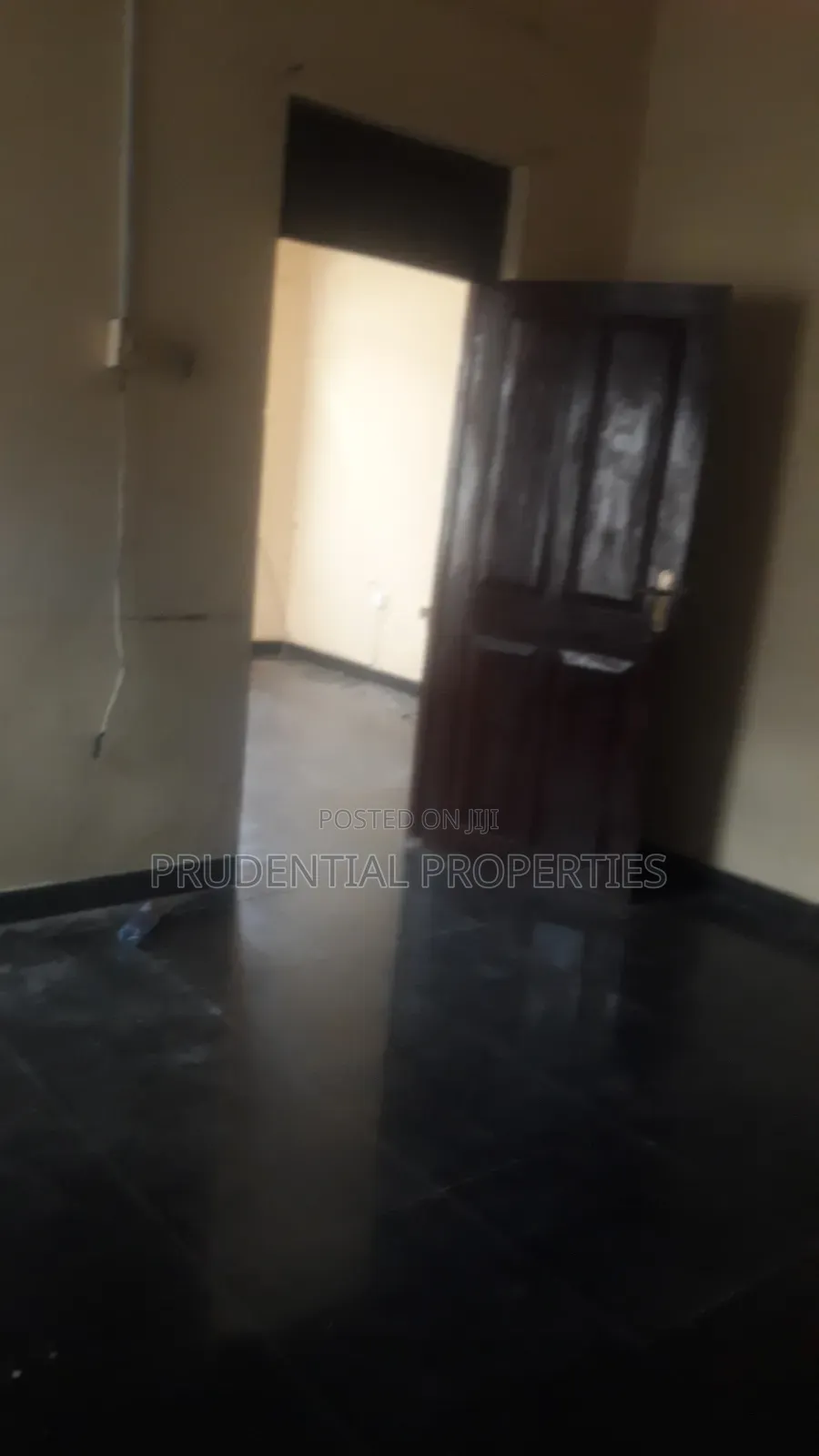 3bdrm House in Kokomlemle for rent