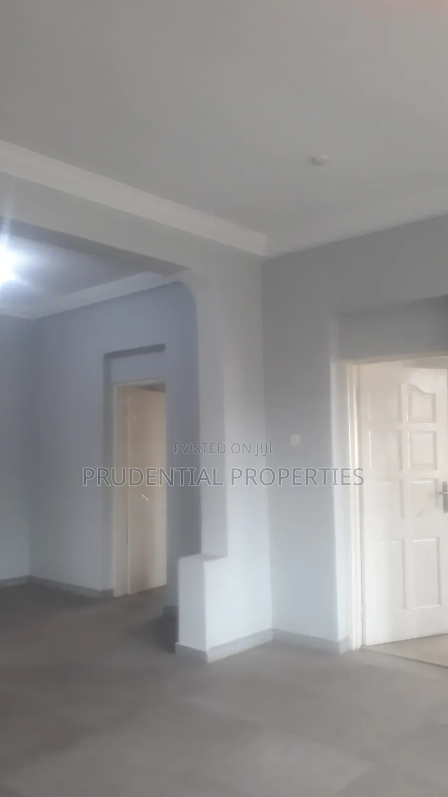 8bdrm House in Kokomlemle for rent