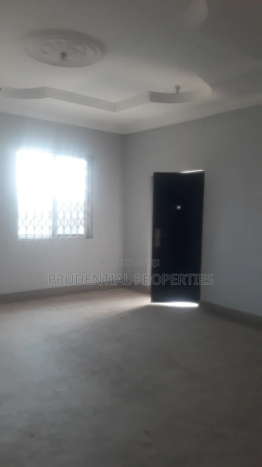 8bdrm House in Kokomlemle for rent
