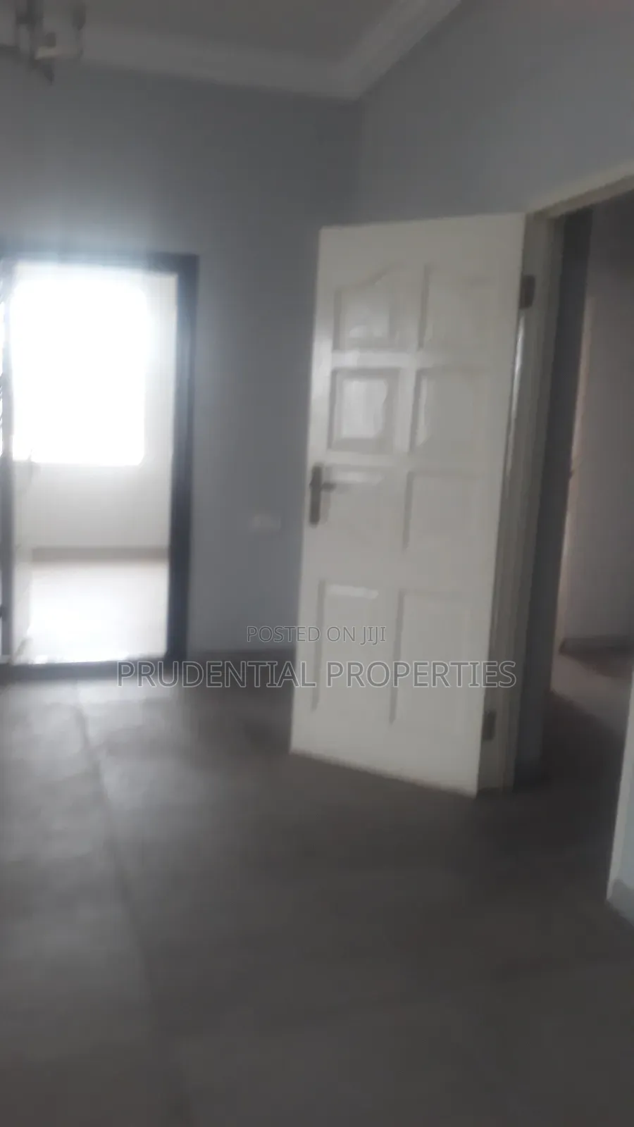 8bdrm House in Kokomlemle for rent