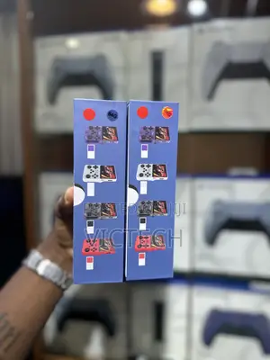 R36s Handheld Game Console