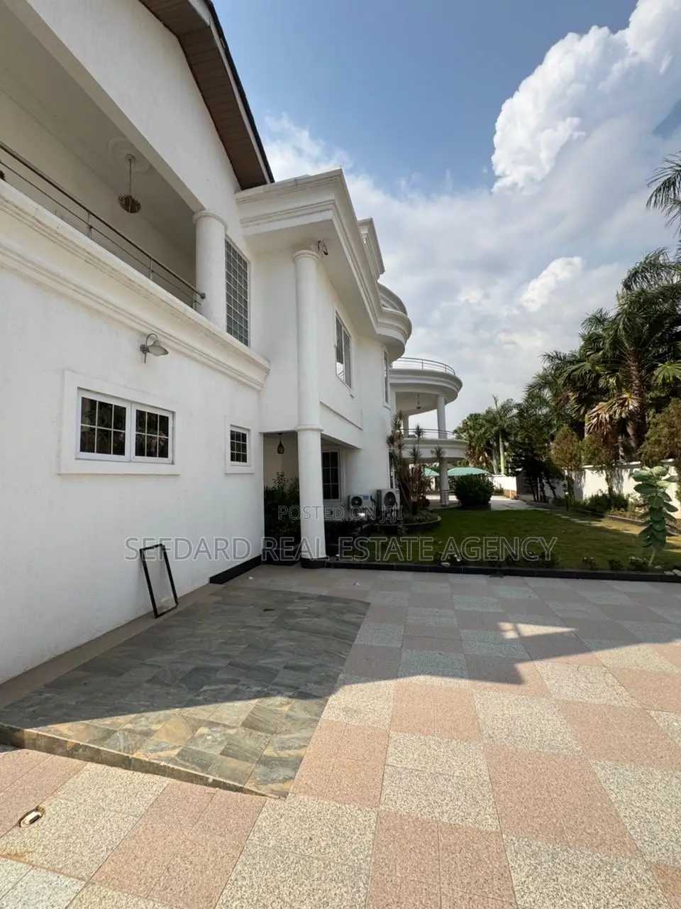12bdrm Mansion in Sefdard Properties, East Legon for sale