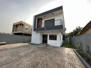 4bdrm Duplex in Ankonam, Oyarifa for sale