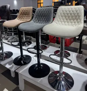 Luxury Bar Chair / Bar Stool – Padded Back Adjustable