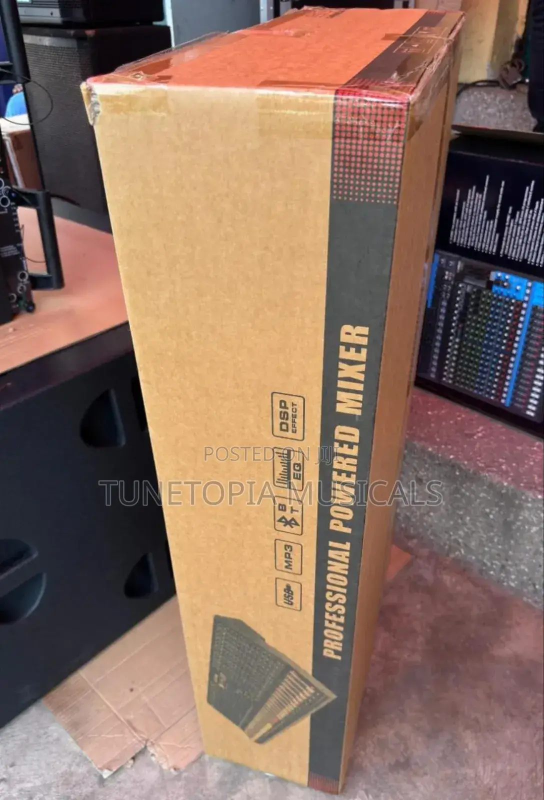 Yamaha Smx16+ 16-channel Professional Audio Mixer.