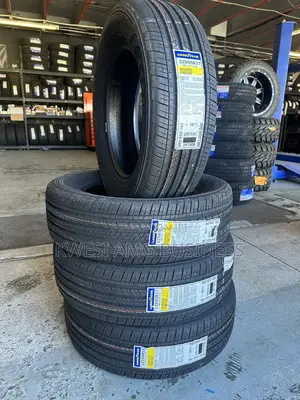 225/65r17 Goodyear